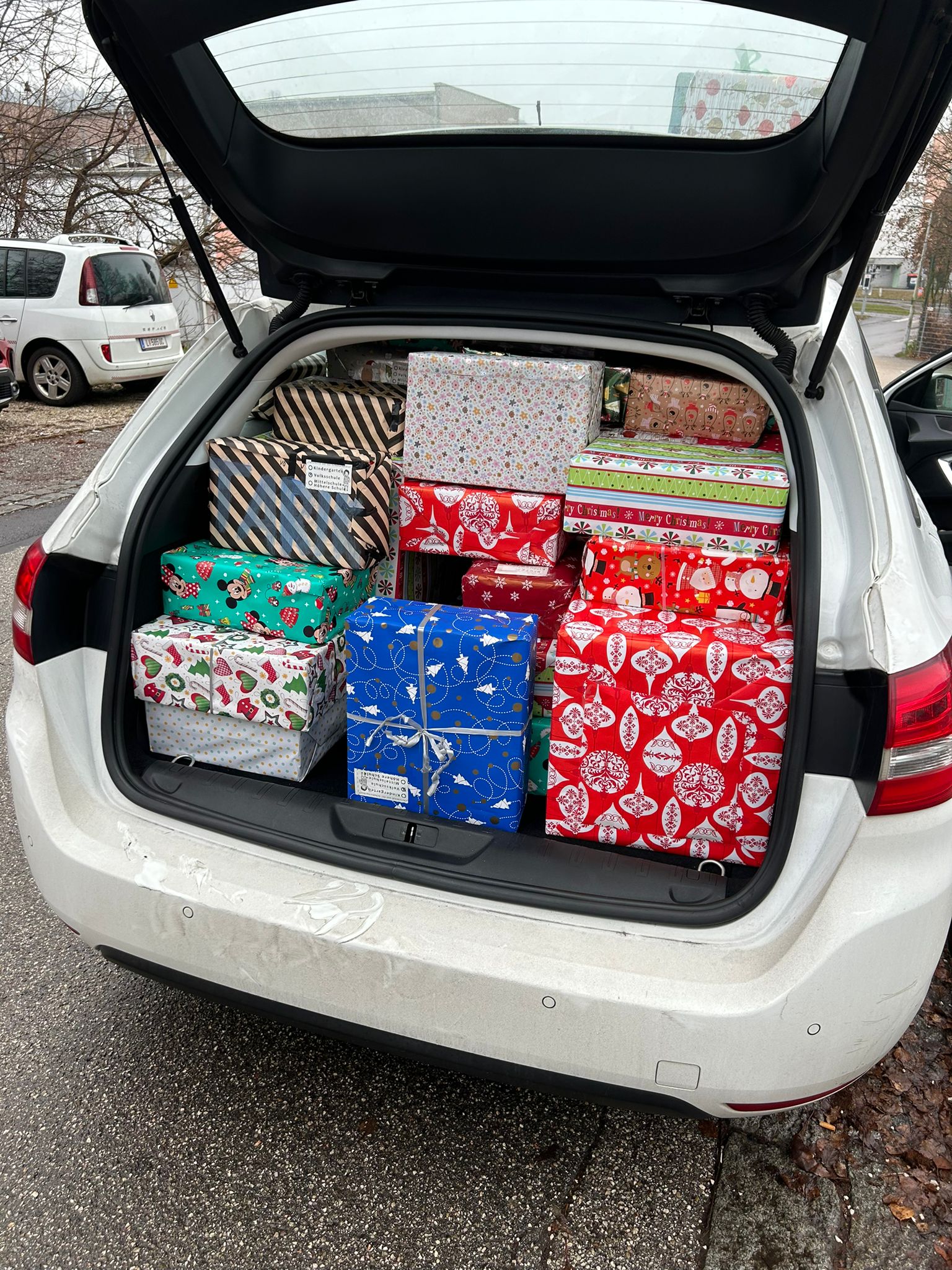 whatsapp-image-2025-12-01-at-16.22.24