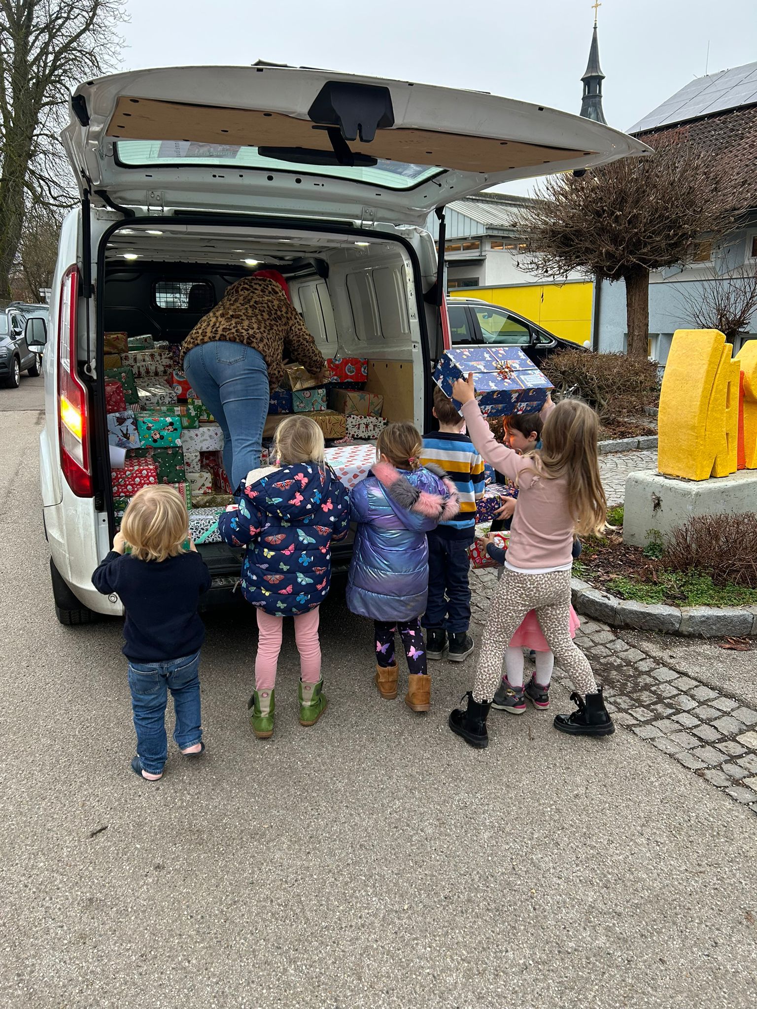 whatsapp-image-2025-12-09-at-14.23.45